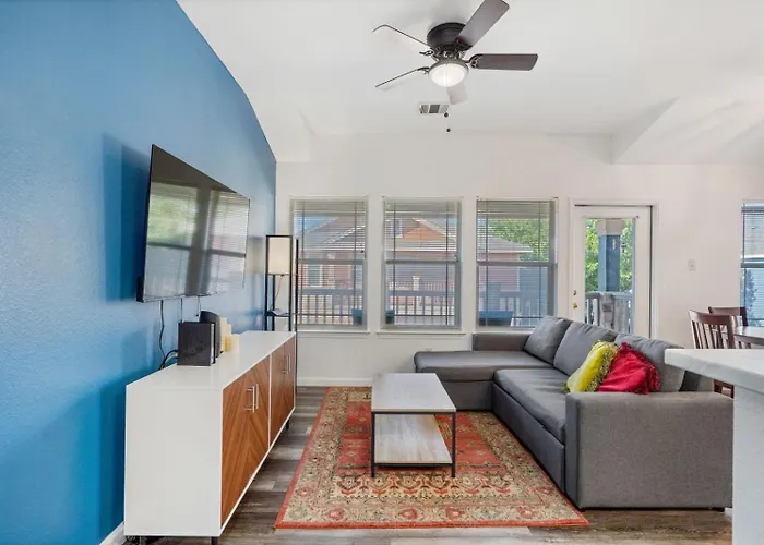 Aparthotel Quaint 2bd2b Condo* Fully Furnished*amazing Patio*